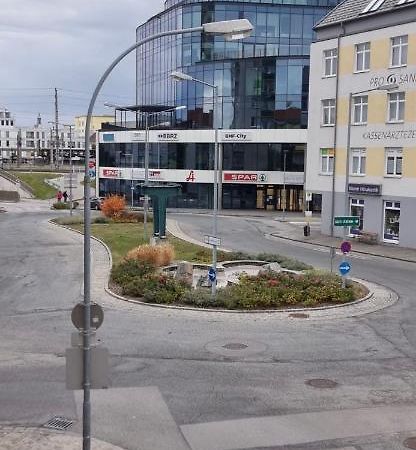 Nina Apartment Вінер-Нойштадт Екстер'єр фото