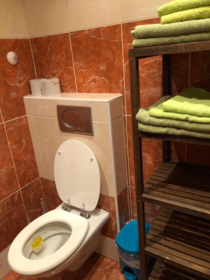 Nina Apartment Вінер-Нойштадт Екстер'єр фото